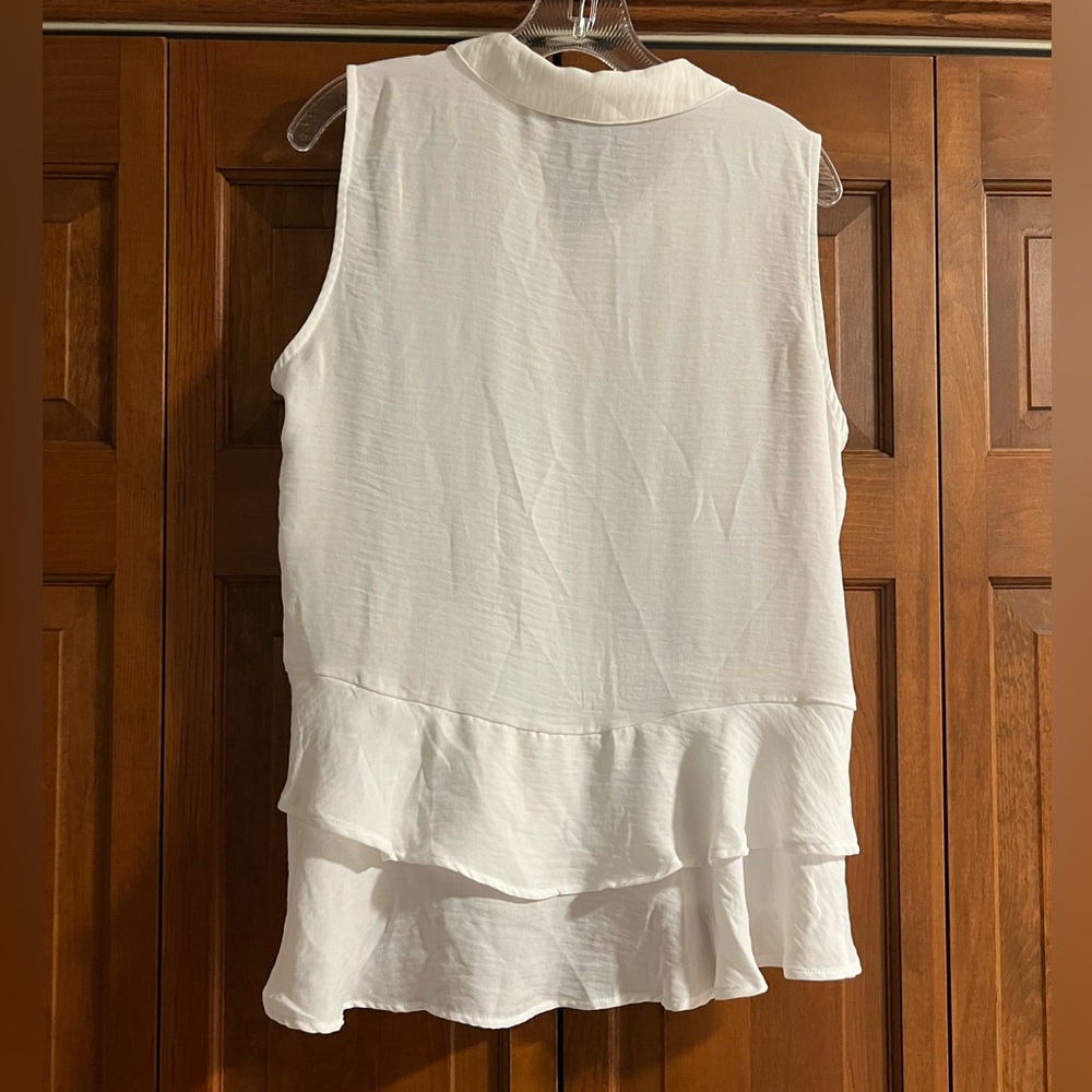 Simply Vera Vera Wang Layered White Sleeveless Blouse - Picture 3 of 3